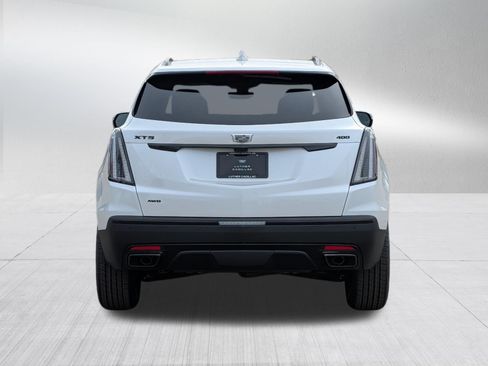 Used 2026 Cadillac XT5 Sportv w/ LPO, Onyx Lite Package AWD/4WD image 5