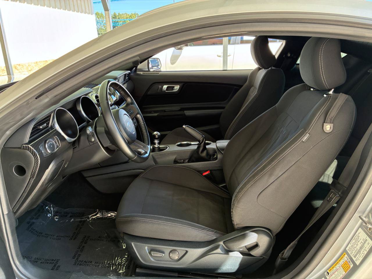 Used 2023 Ford Mustang GT RWD image 9