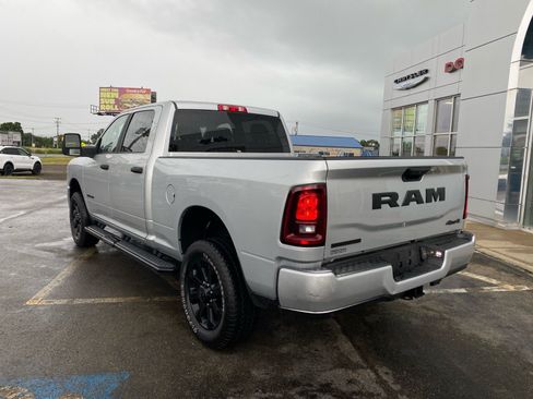Used 2026 RAM 2500 Big Horn AWD/4WD image 3
