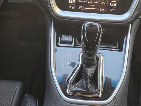 Used 2021 Subaru Outback Limited XT image 16