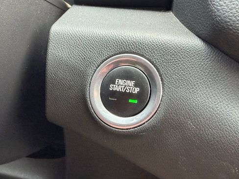 Used 2024 GMC Terrain SLE AWD/4WD image 33