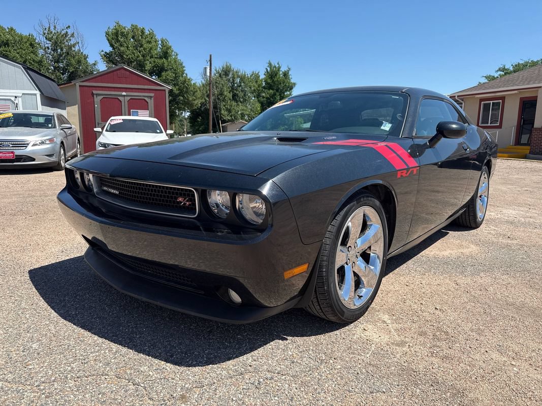 Used 2014 Dodge Challenger R/T w/ Sound Group II RWD image 3