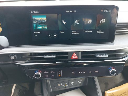 New 2026 Kia K5 LXS image 21