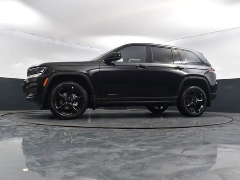 New 2025 Jeep Grand Cherokee Limited w/ Black Appearance Package AWD/4WD image 49