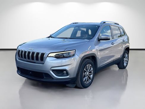 Used 2021 Jeep Cherokee Latitude Plus FWD image 7