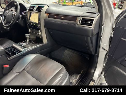 Used 2016 Lexus GX 460 image 75