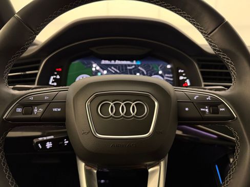 Certified 2025 Audi Q7 2.0T Premium Plus w/ Premium Plus Package AWD/4WD image 11