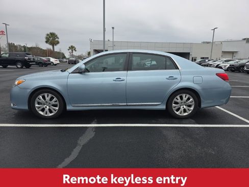 Used 2011 Toyota Avalon image 4