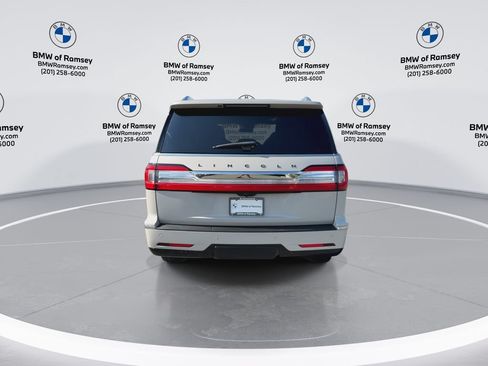 Used 2019 Lincoln Navigator Reserve AWD/4WD image 7