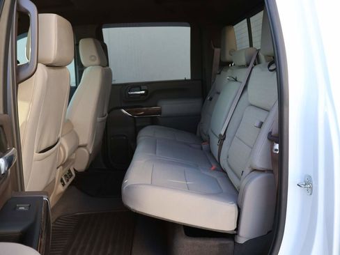 Used 2023 GMC Sierra 2500 SLE w/ SLE Convenience Package image 10