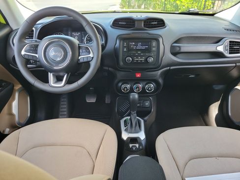 Used 2017 Jeep Renegade Sport w/ Power & Air Group FWD image 14