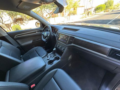 Used 2021 Volkswagen Atlas SE AWD/4WD image 35