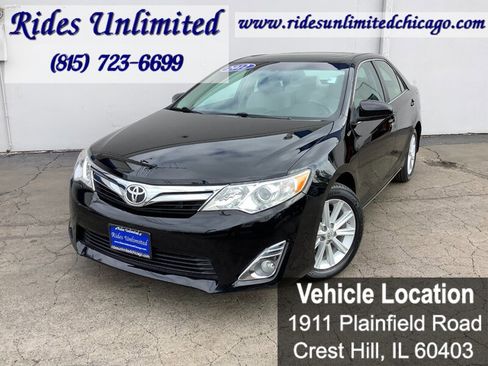 Used 2012 Toyota Camry XLE w/ Leather Pkg FWD image 4