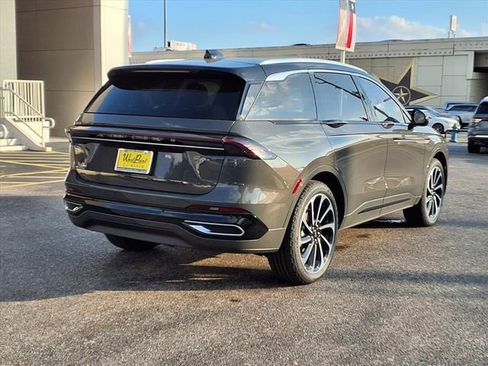 New 2026 Lincoln Nautilus Black Label AWD/4WD image 2