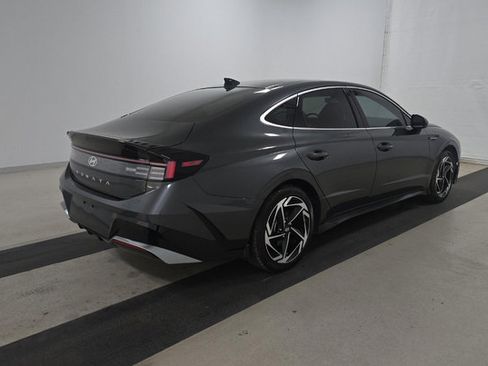 Used 2024 Hyundai Sonata SEL w/ Convenience Package FWD image 3