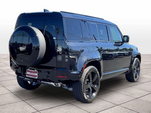 New 2026 Land Rover Defender 110 X-Dynamic SE AWD/4WD image 4