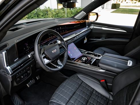 Used 2025 Cadillac Escalade V image 42