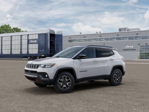 New 2026 Jeep Compass Trailhawk AWD/4WD image 32