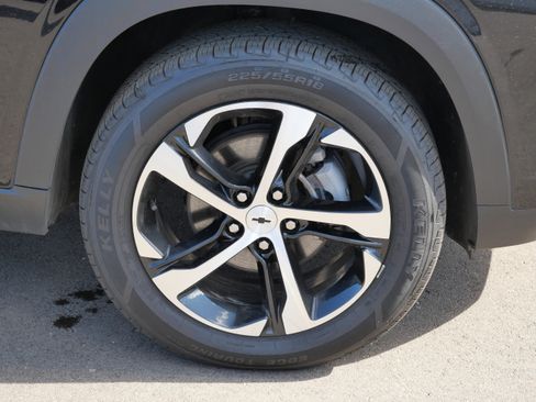 Used 2024 Chevrolet Trax RS w/ Driver Confidence Package image 15