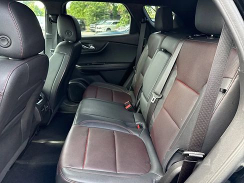 Used 2025 Chevrolet Blazer RS FWD image 13