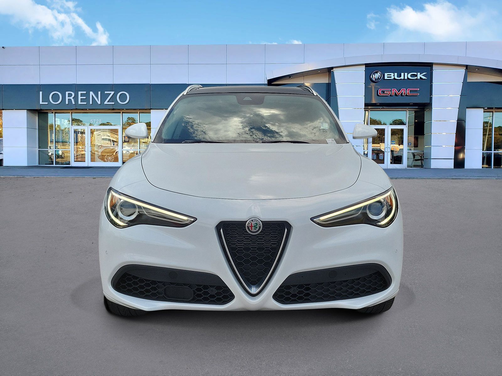 Used 2021 Alfa Romeo Stelvio Ti w/ Active Assist 2 Package TI AWD/4WD image 2