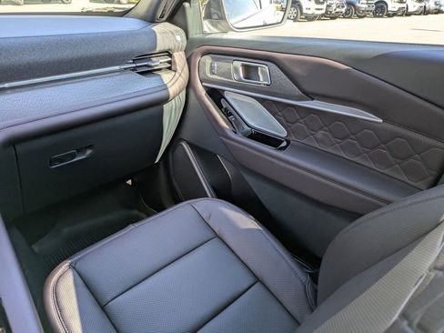 New 2026 Ford Explorer Platinum w/ LUX Leather Package image 23