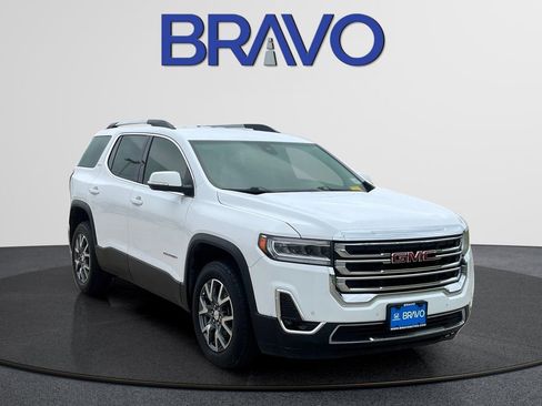 Used 2023 GMC Acadia SLT FWD image 3