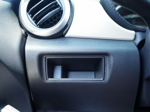 Used 2022 Nissan Versa SV image 25