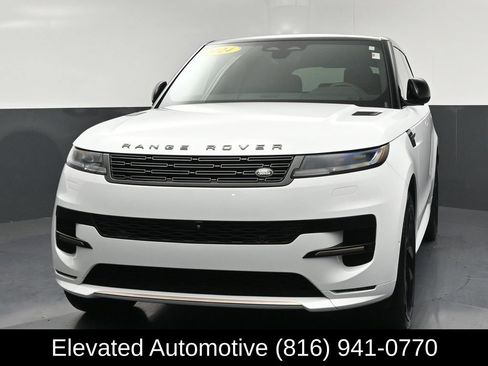 Used 2024 Land Rover Range Rover Sport Dynamic SE AWD/4WD image 3