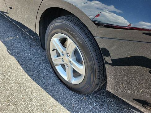 Used 2023 Chevrolet Malibu LS FWD image 26