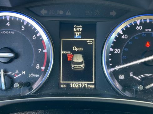 Used 2015 Toyota Highlander Limited image 18