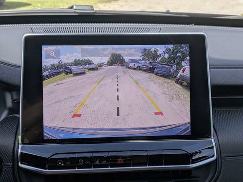 New 2026 Jeep Compass Latitude AWD/4WD image 30
