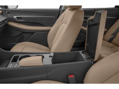 New 2025 Hyundai Sonata Limited image 17