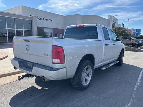 Used 2017 RAM 1500 Express image 5