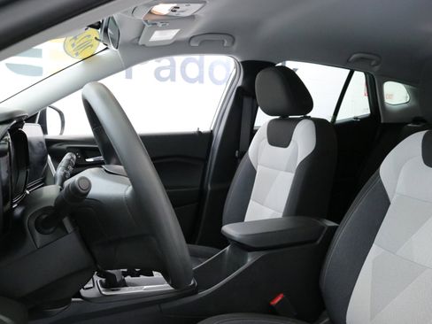 Used 2024 Chevrolet Trax LS image 25