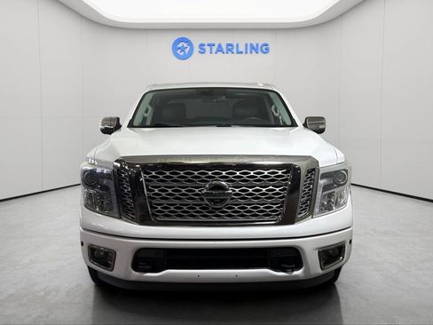Used 2017 Nissan Titan Platinum Reserve RWD image 15