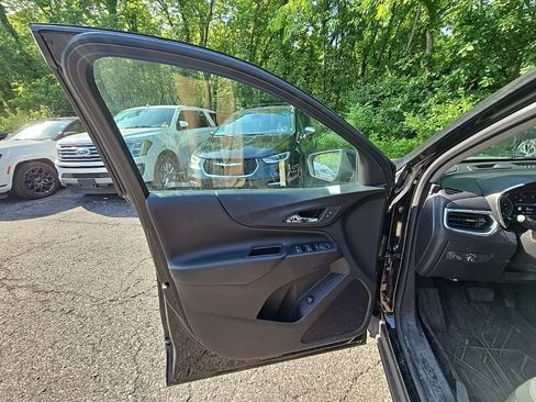 Used 2022 Chevrolet Equinox LT FWD image 20