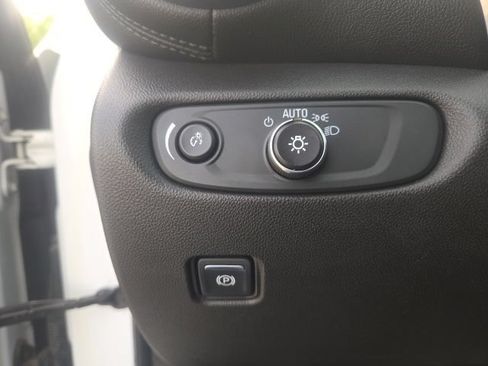 Used 2019 Chevrolet Blazer LT AWD/4WD image 31