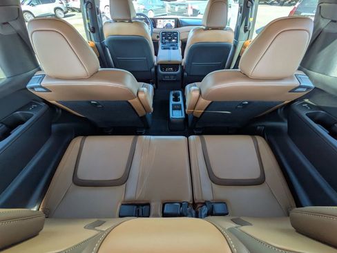 New 2026 Nissan Armada SL w/ Captain's Chari Seat Package image 31