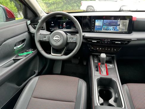 New 2025 Nissan Kicks SR w/ SR Premium Package image 22