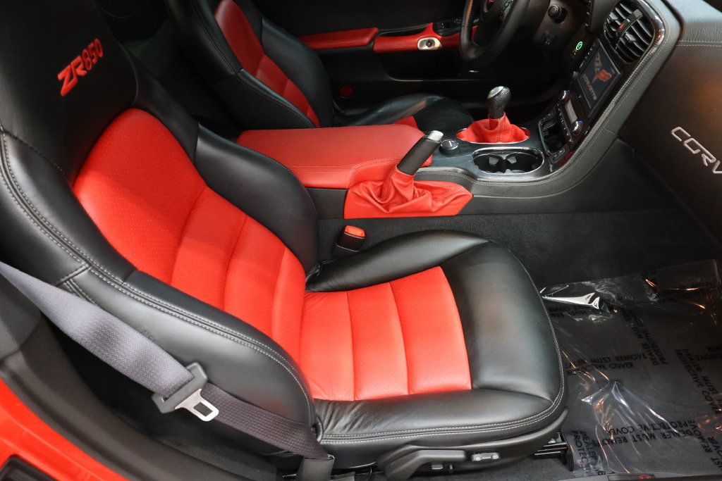 Used 2010 Chevrolet Corvette ZR1 w/ Preferred Equipment Group RWD image 79