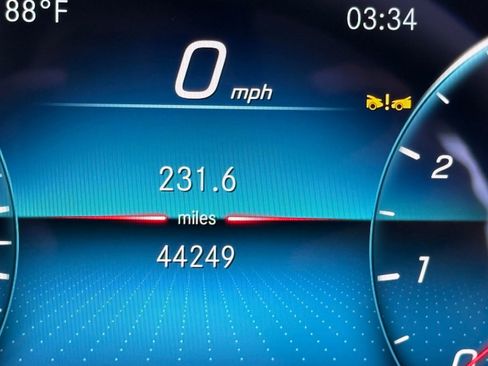 Used 2023 Mercedes-Benz E 450 4MATIC Coupe image 17