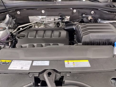 New 2026 Volkswagen Atlas Cross Sport SEL Premium R-Line image 8