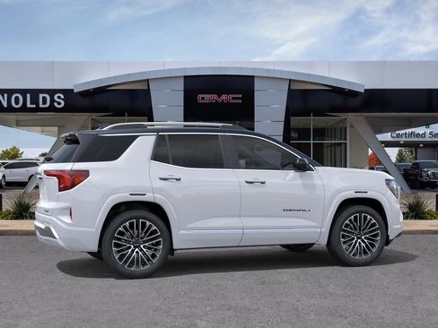 New 2026 GMC Terrain Denali w/ LPO, Black Badging Package AWD/4WD image 5