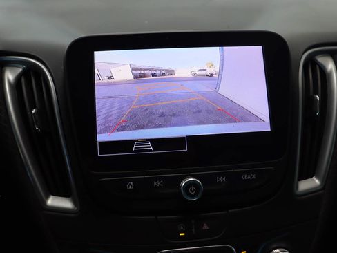 Used 2024 Chevrolet Malibu LS FWD image 12