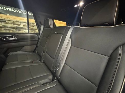 Used 2023 GMC Yukon SLT AWD/4WD image 30