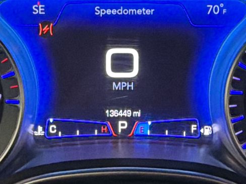 Used 2020 Chrysler 300 Touring RWD image 20