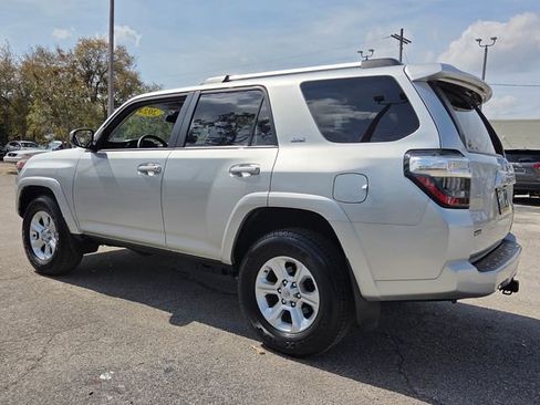 Used 2024 Toyota 4Runner SR5 image 5