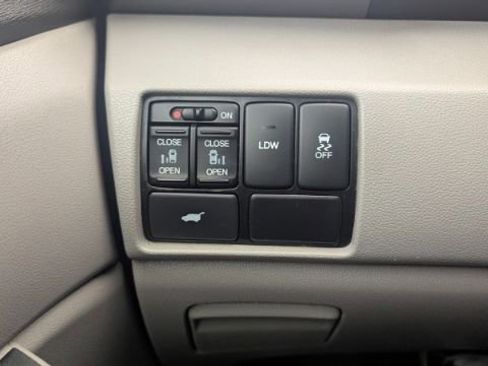 Used 2014 Honda Odyssey EX-L image 32
