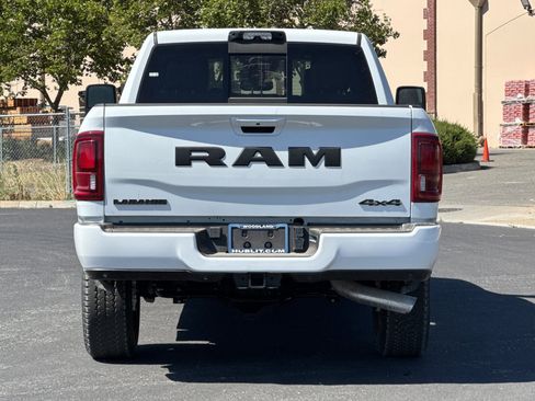 New 2026 RAM 2500 Laramie AWD/4WD image 4